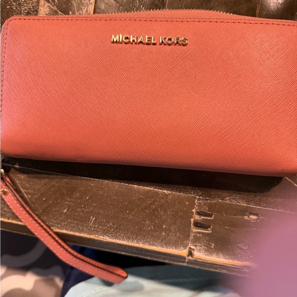 Michael Kors Pink Satchel and Wallet Set - Picture 9 of 15